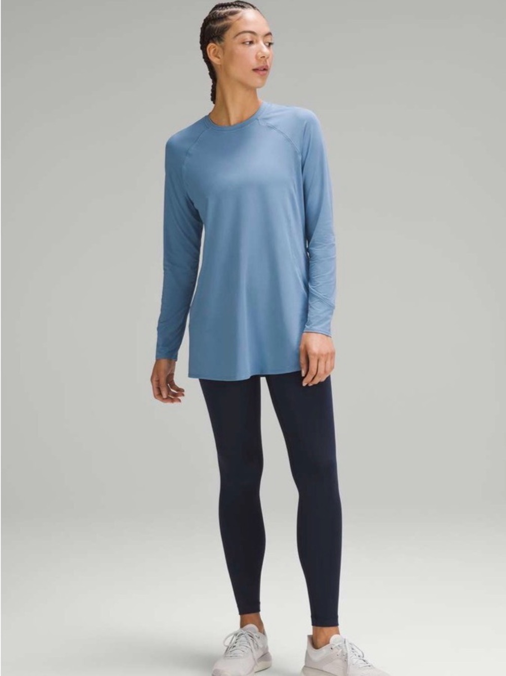 Lululemon Womens Abrasion Resistant High Coverage Long Sleeve Top Size 12 Blue